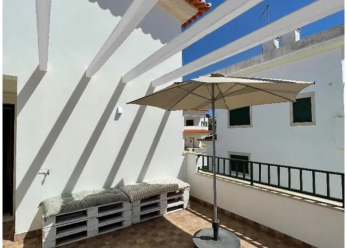 Zulla Moradia T3, Do Norte 別荘 *