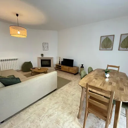 Zulla Moradia T3, Do Norte *