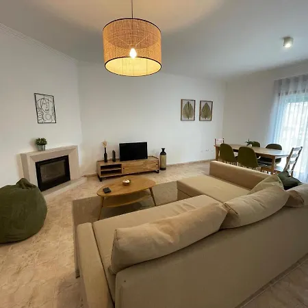 Zulla Moradia T3, Do Norte *